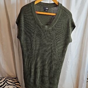 A.n.a Dark Olive Green Crew Neck Crop Sleeve  Sweater  Sz L